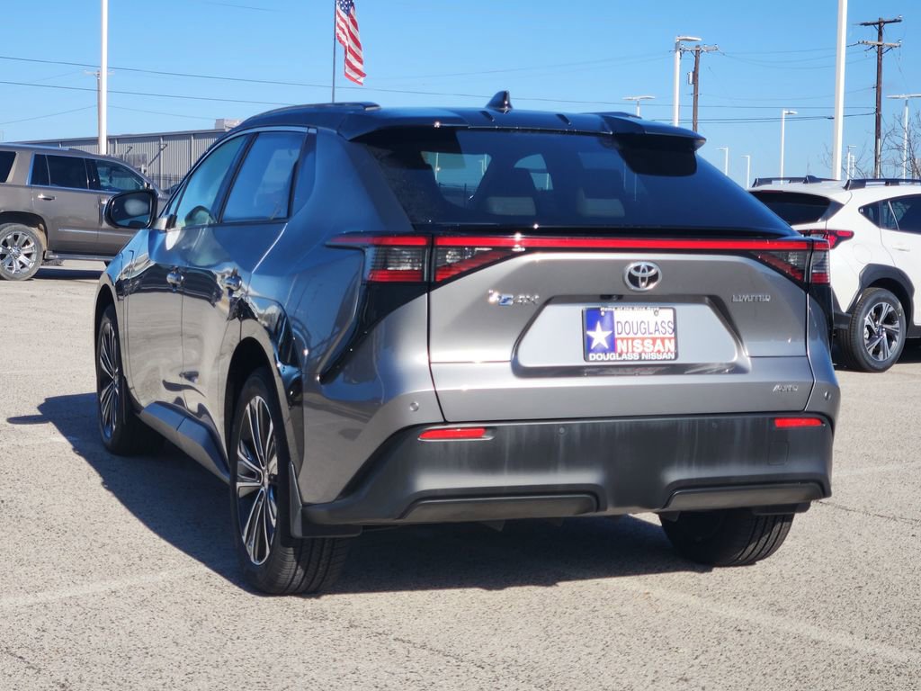 Used 2023 Toyota bZ4X AWD w/ Weather Package image 4