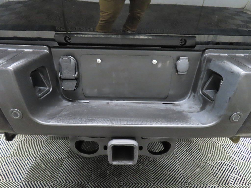 Used 2023 Ford F250 Lariat w/ Sport Appearance Package image 45