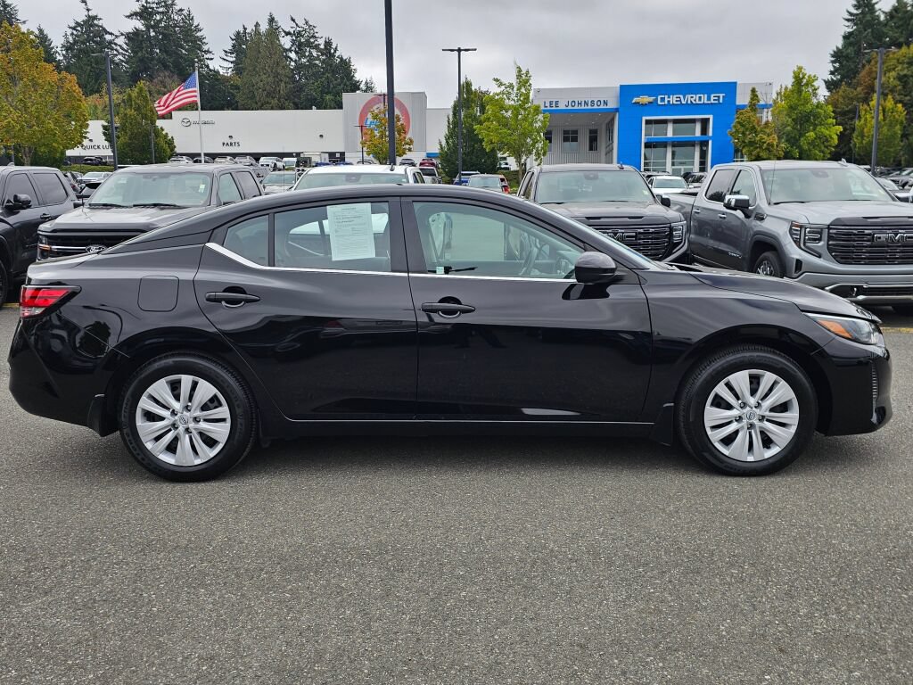 Used 2025 Nissan Sentra S FWD image 4