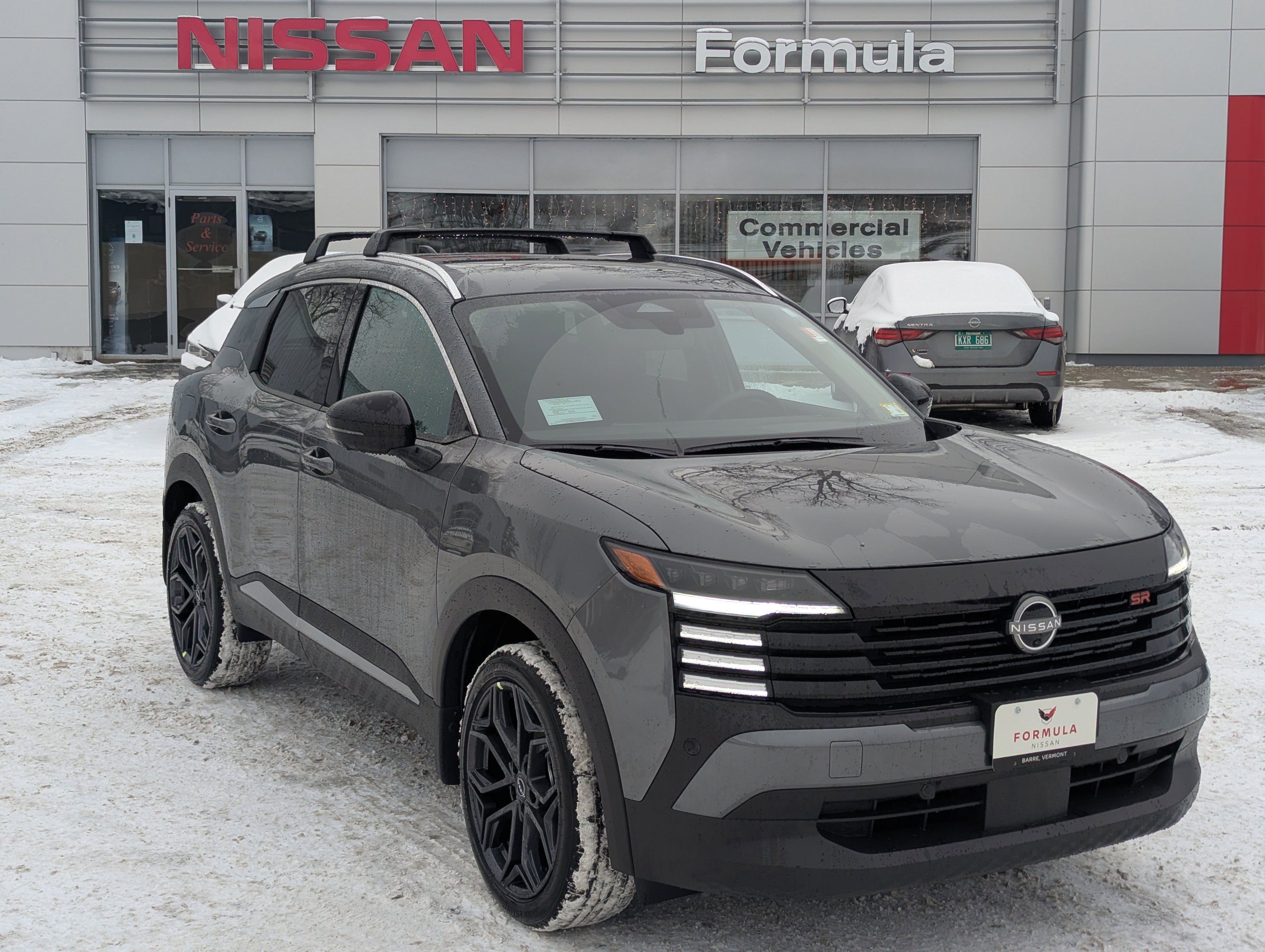 New 2026 Nissan Kicks SR w/ Cold Weather Package