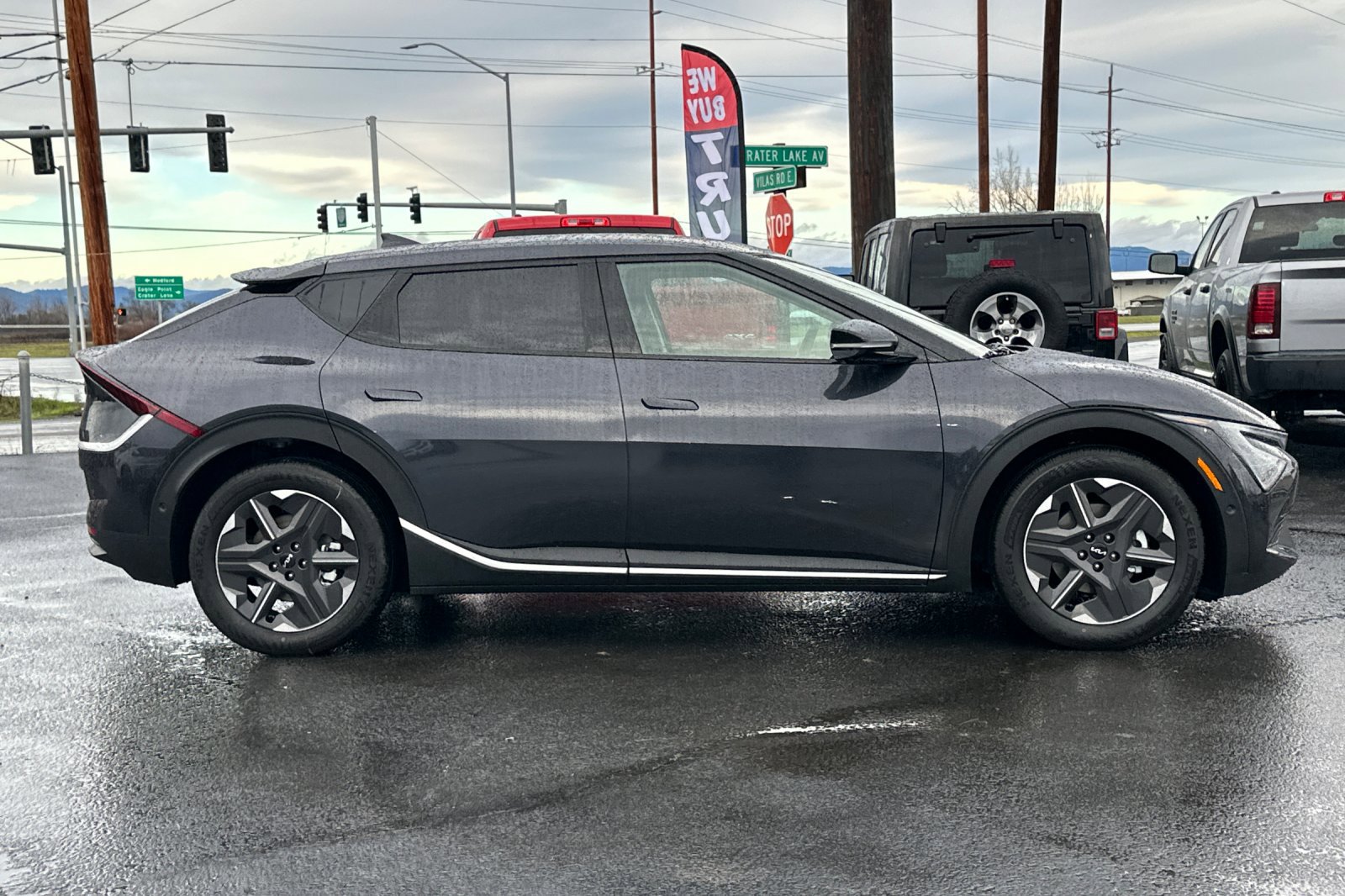 New 2025 Kia EV6 Light image 3