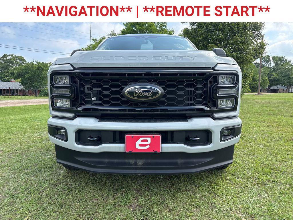New 2026 Ford F250 XLT w/ XLT Premium Package AWD/4WD image 2