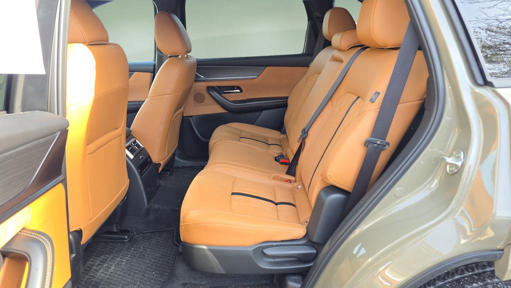 Certified 2025 MAZDA CX-70 3.3 Turbo S w/ Premium Plus image 14