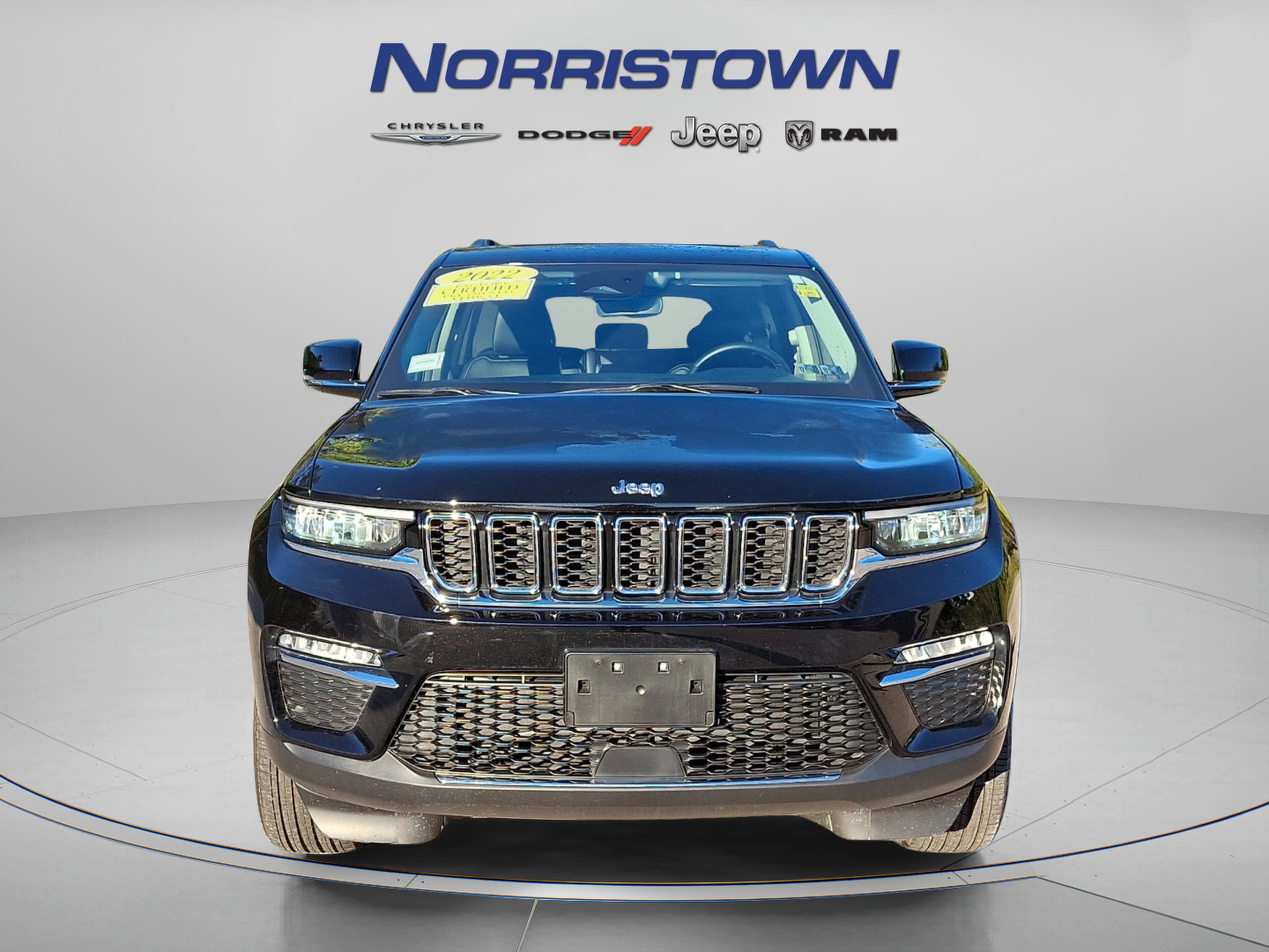 Certified 2022 Jeep Grand Cherokee Limited image 2