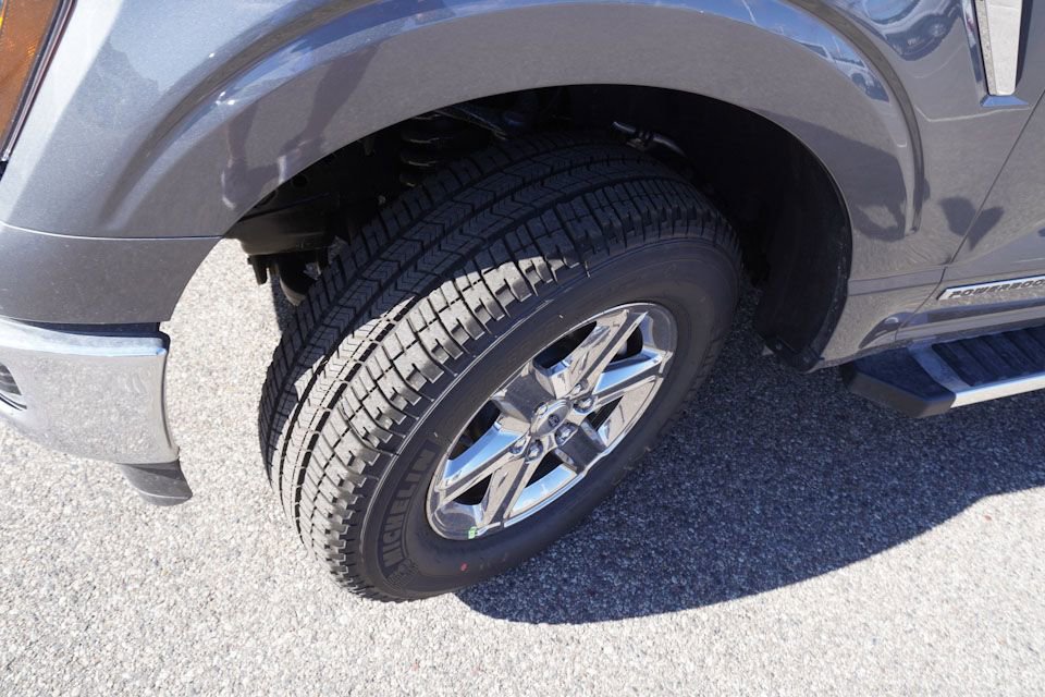 New 2025 Ford F150 XLT w/ Equipment Group 302A MID image 9