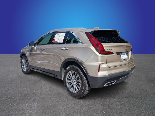 Certified 2025 Cadillac XT4 Premium Luxury FWD image 3