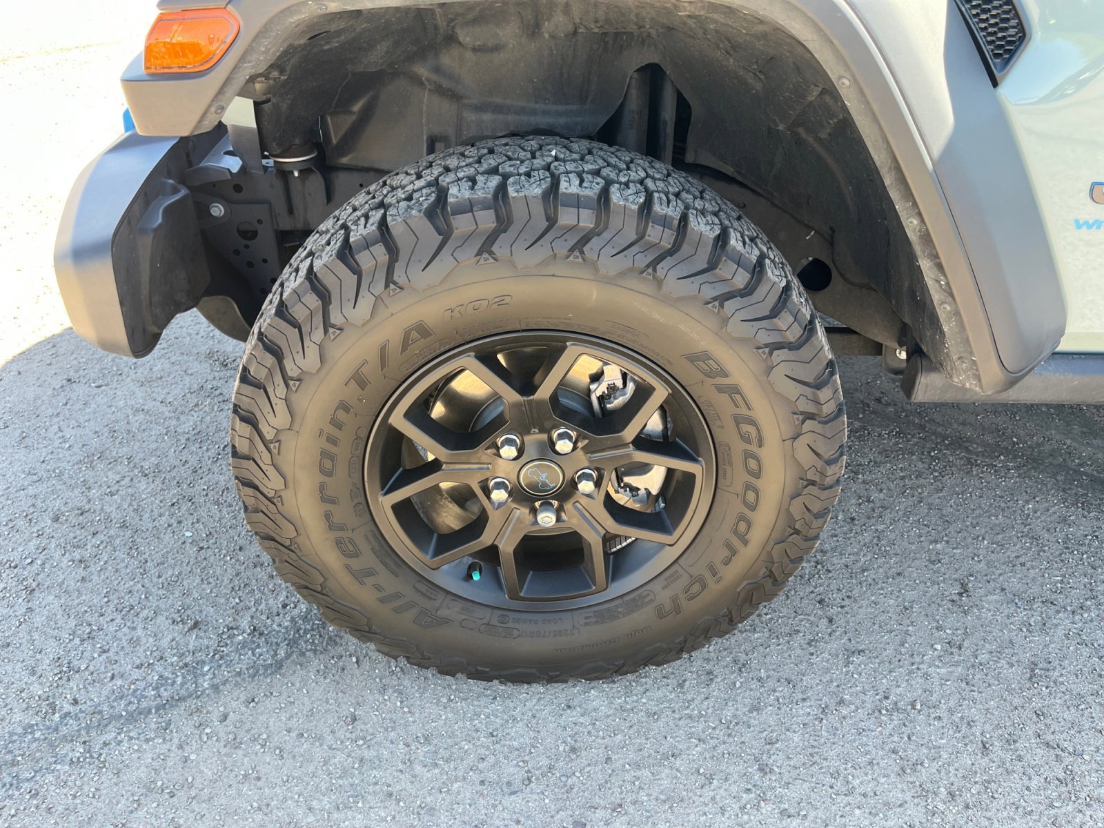 Used 2024 Jeep Wrangler Willys image 25