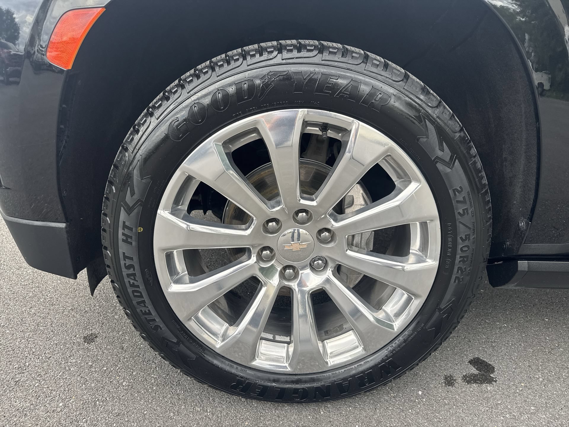 Certified 2024 Chevrolet Suburban Premier AWD/4WD image 18