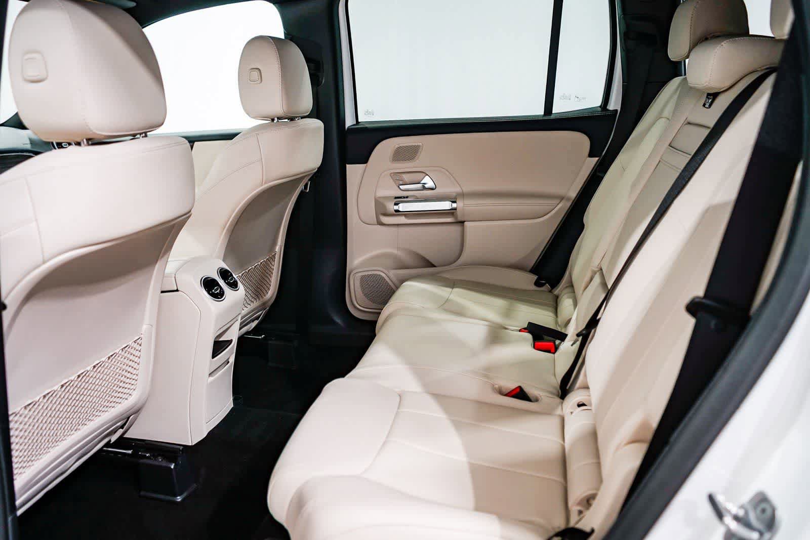 Used 2026 Mercedes-Benz GLB 250 image 18