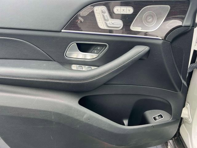 Used 2022 Mercedes-Benz GLS 450 4MATIC image 16