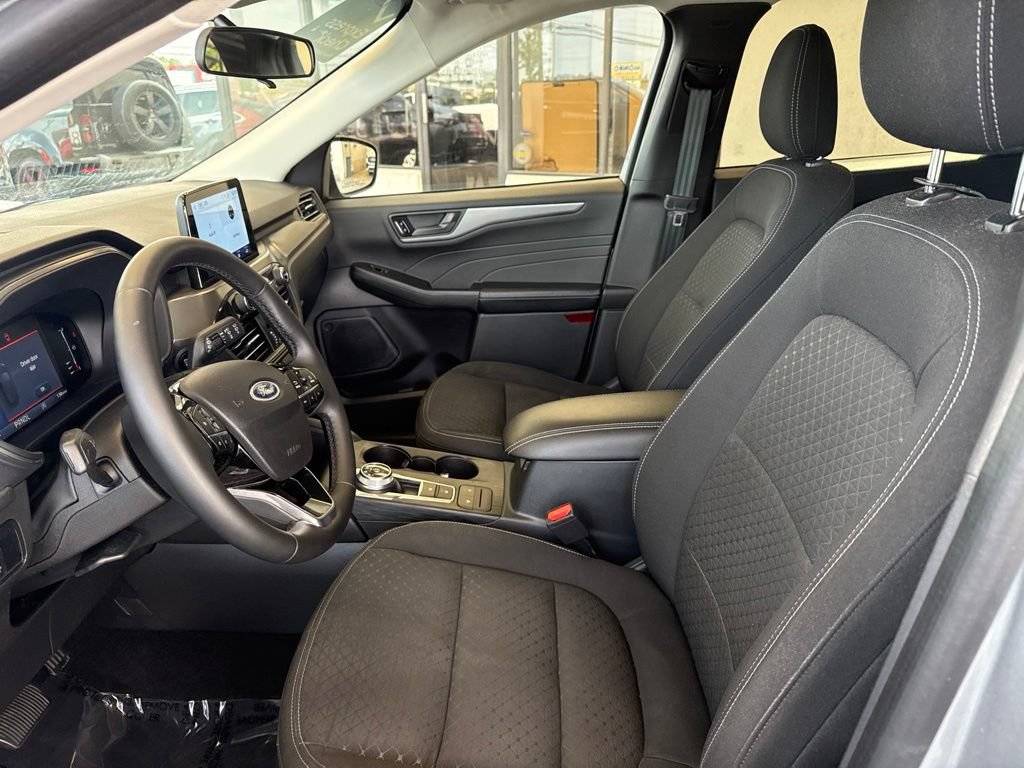 Certified 2023 Ford Escape Active AWD/4WD image 12