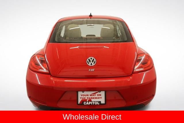 Used 2014 Volkswagen Beetle TDI FWD image 3