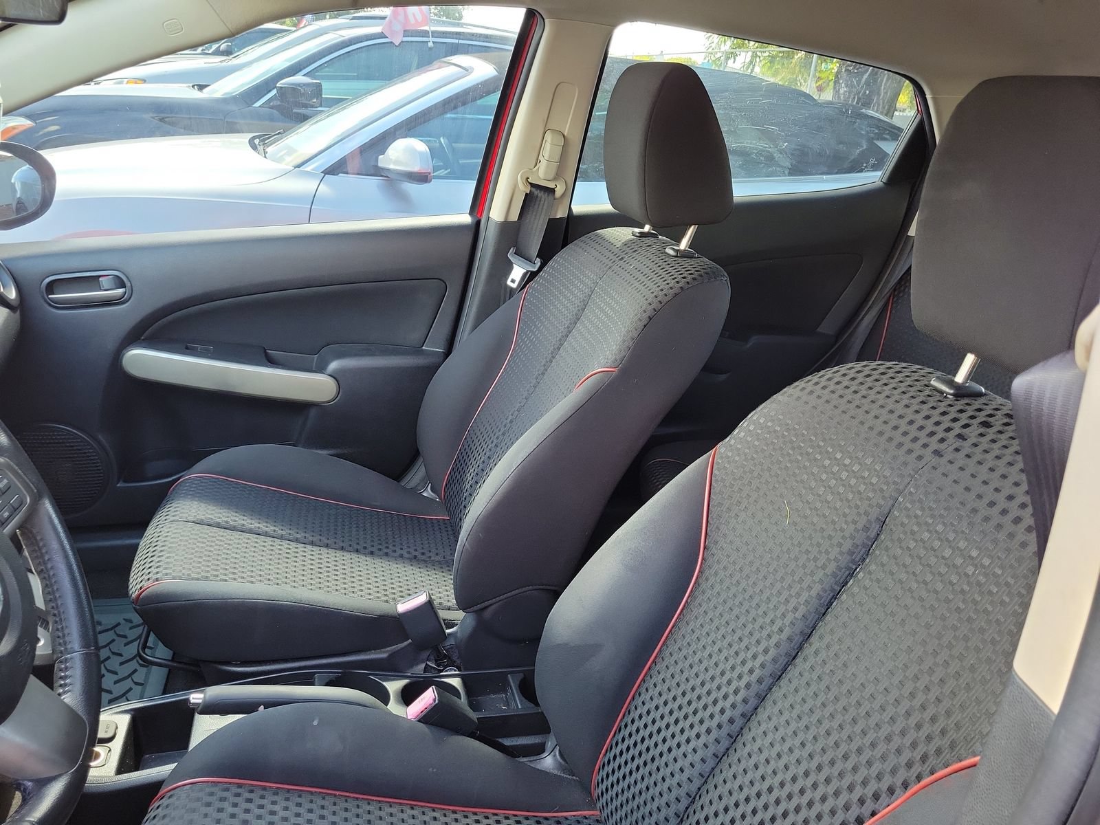 Used 2012 MAZDA MAZDA2 Touring FWD image 10