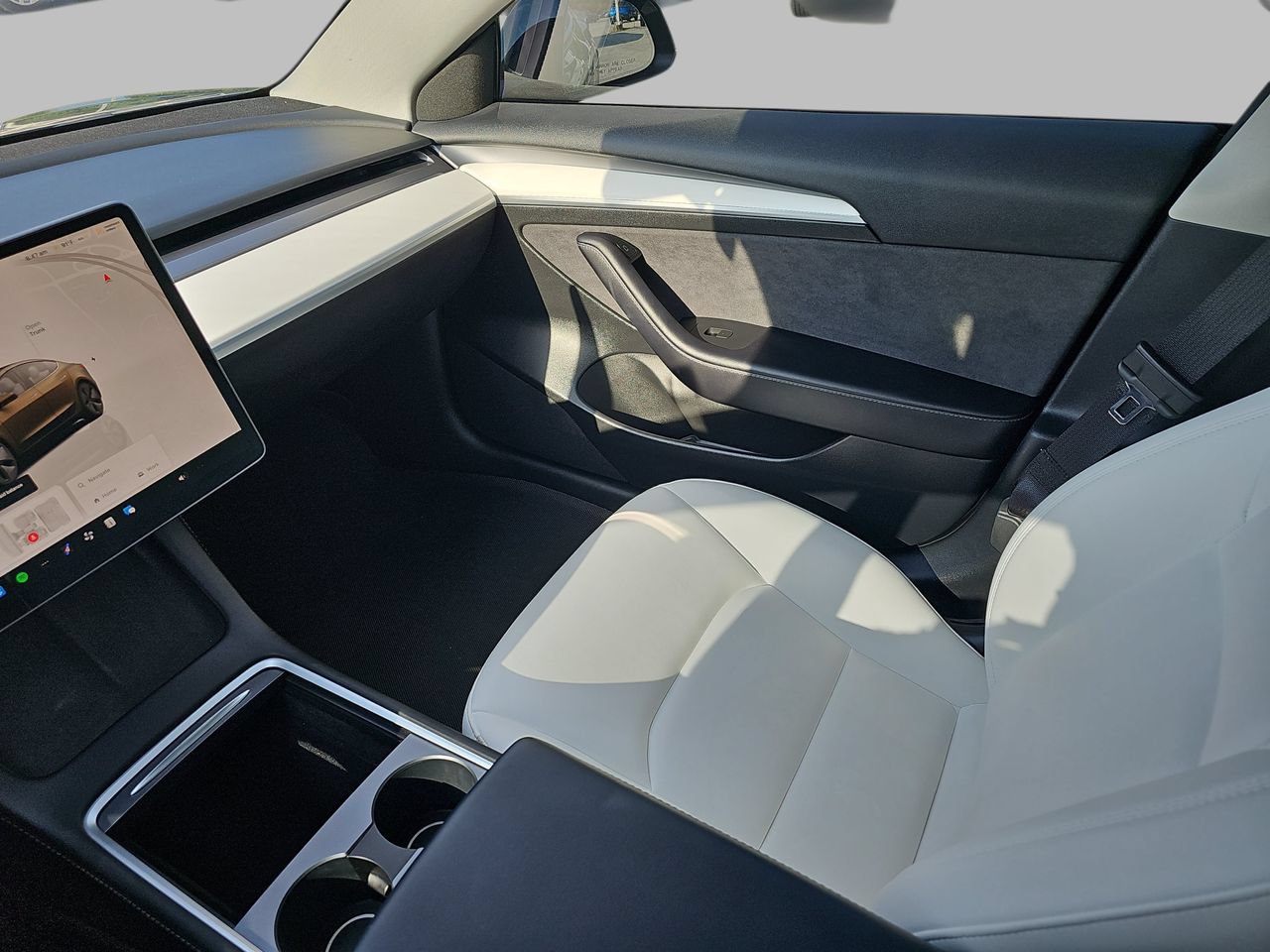 Used 2023 Tesla Model 3 Standard Range RWD image 28