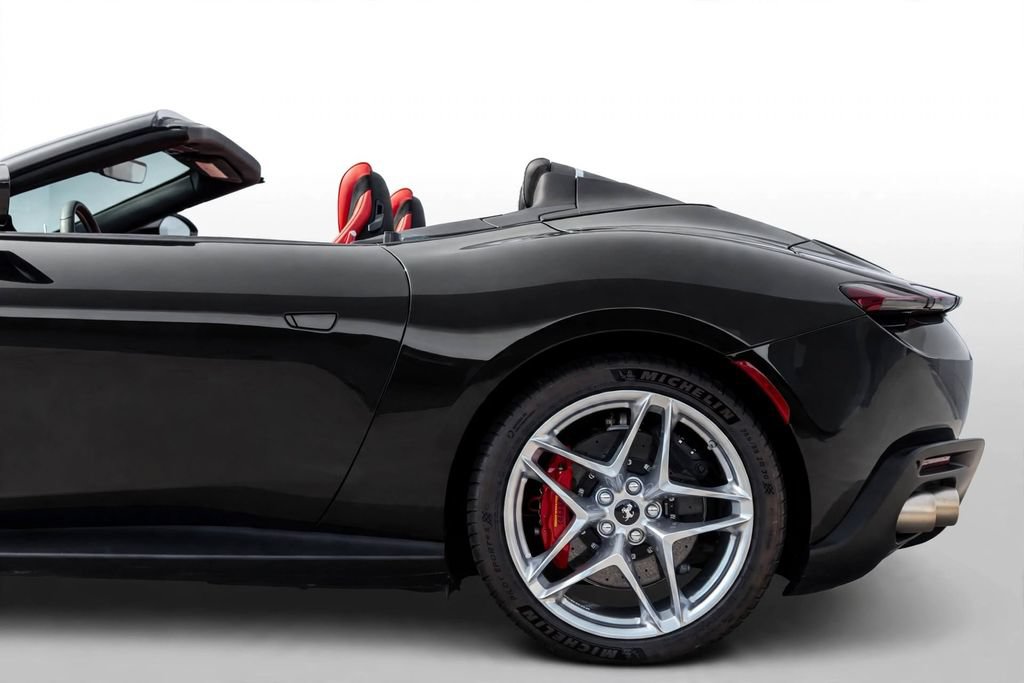 Certified 2024 Ferrari Roma Spider RWD image 27