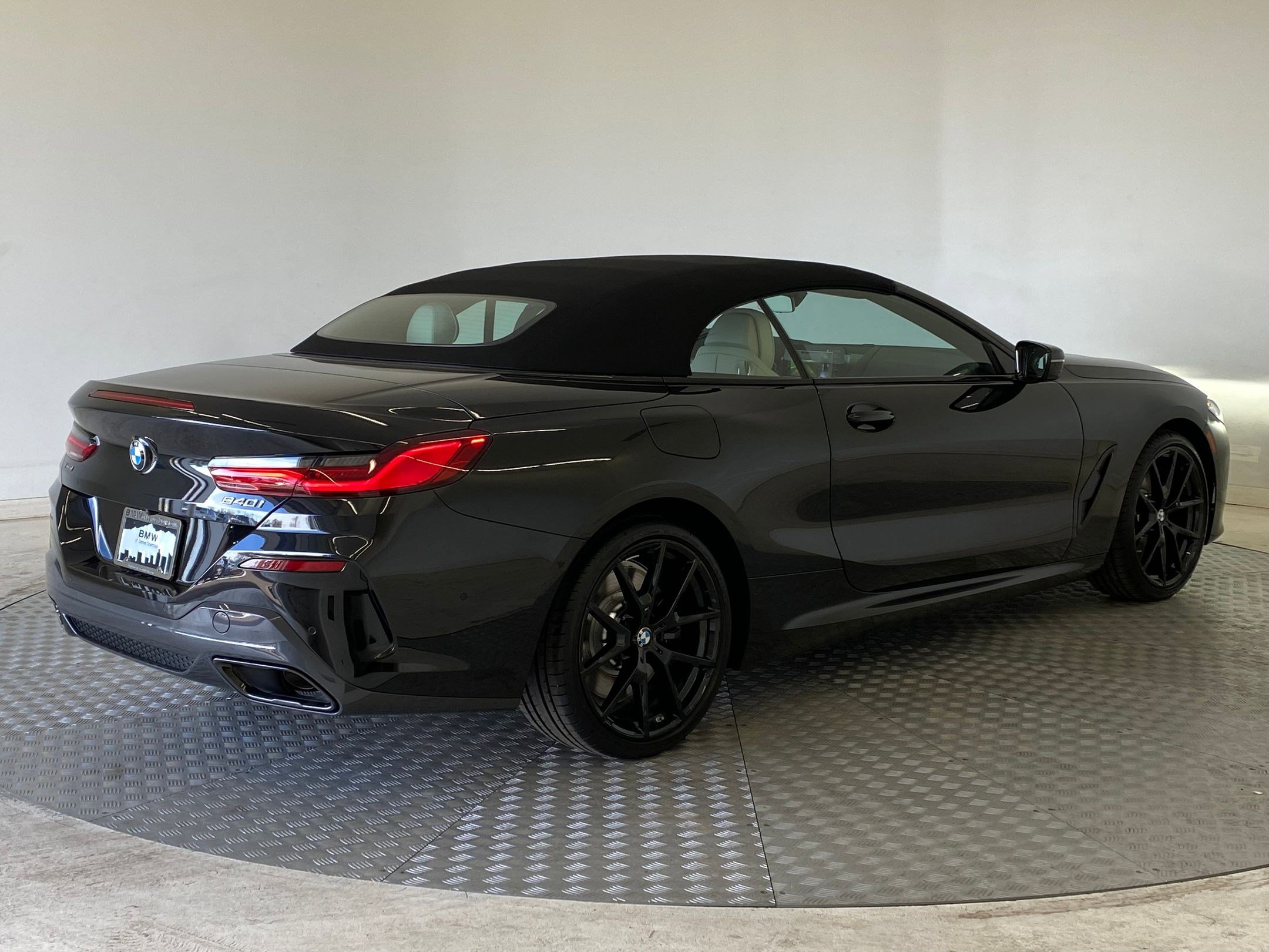 New 2026 BMW 840i xDrive Convertible w/ Comfort Seating Package image 9