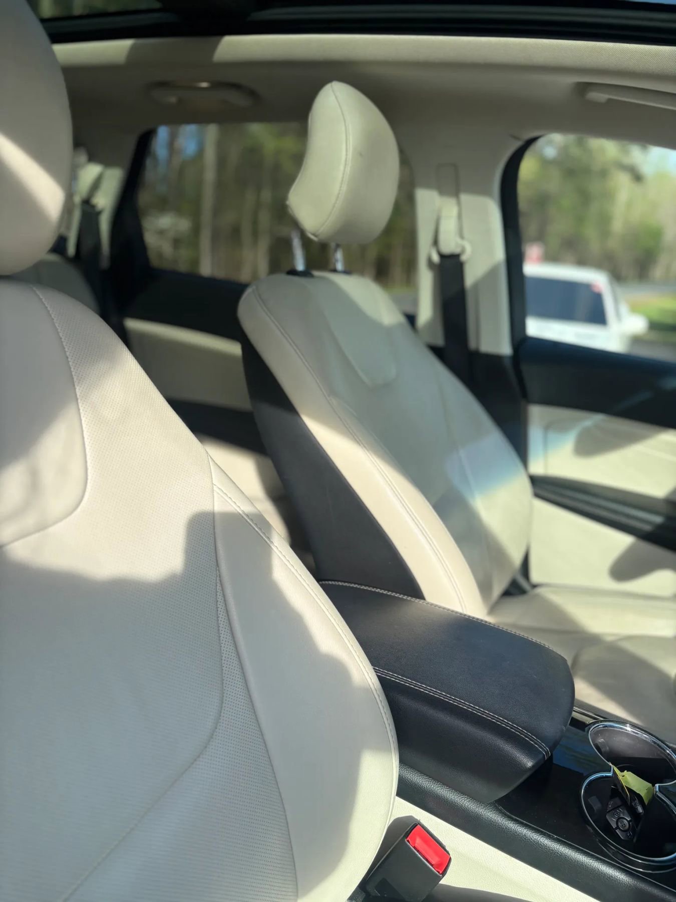 Used 2018 Ford Edge Titanium w/ Equipment Group 301A FWD image 21