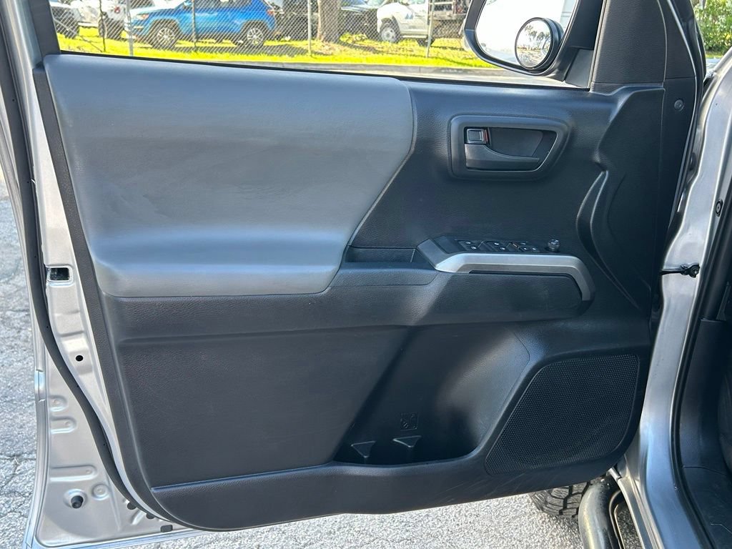 Used 2021 Toyota Tacoma SR5 RWD image 28