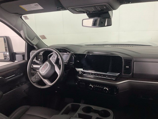 Used 2025 GMC Sierra 2500 SLT AWD/4WD image 30
