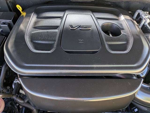 Used 2020 Jeep Grand Cherokee Overland AWD/4WD image 23