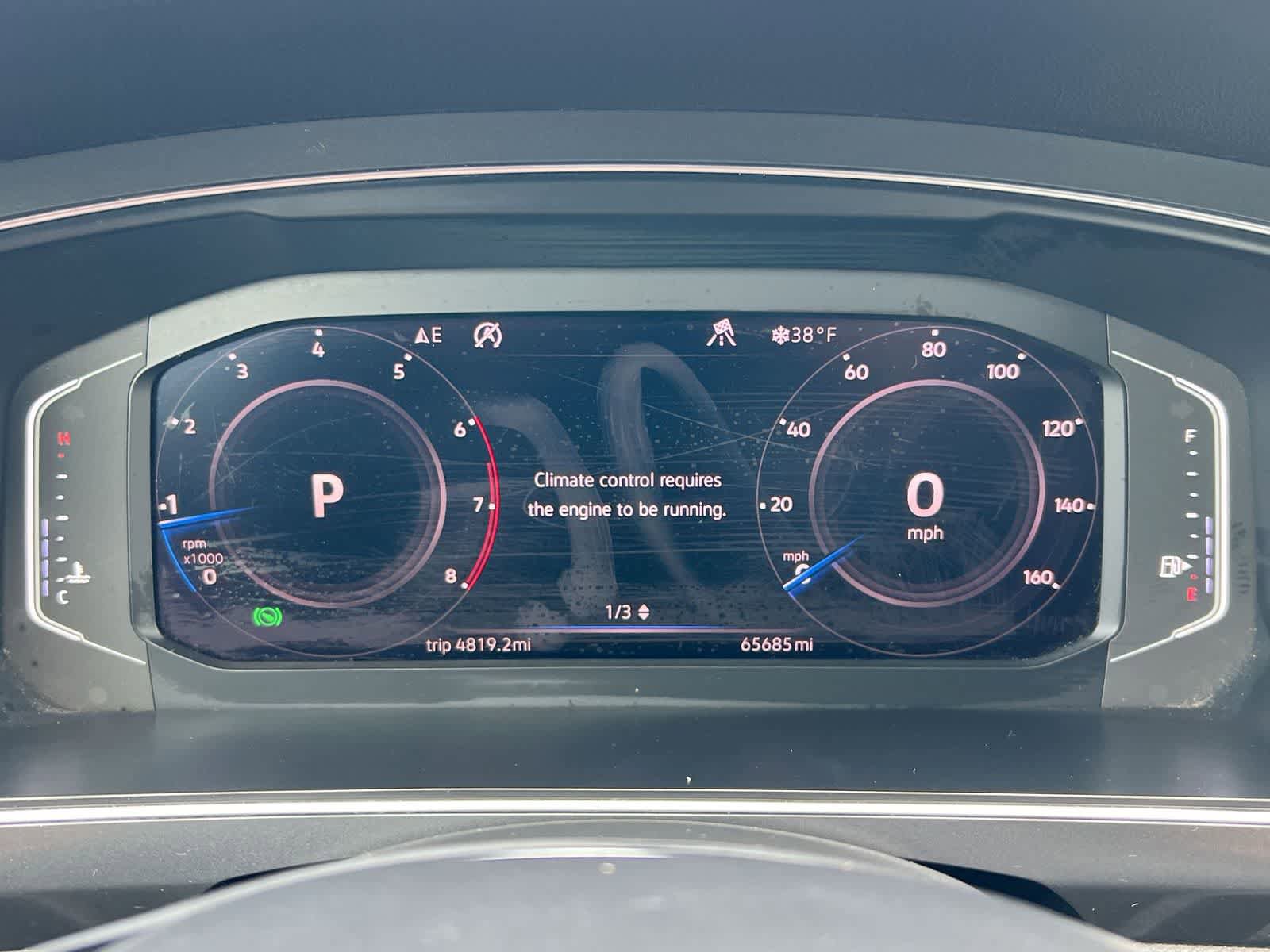 Used 2019 Volkswagen Tiguan SEL Premium R-Line image 32