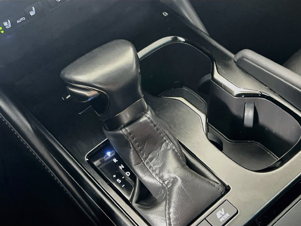 Used 2024 Lexus ES 300h w/ Premium Package FWD image 16