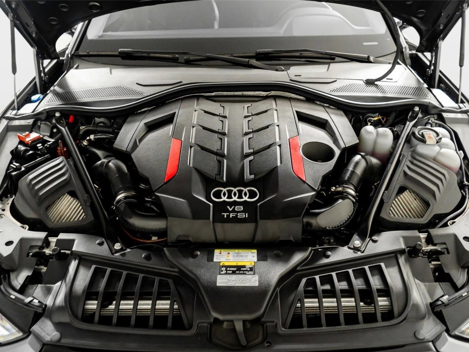 Used 2022 Audi S8 w/ S8 Executive Package image 62