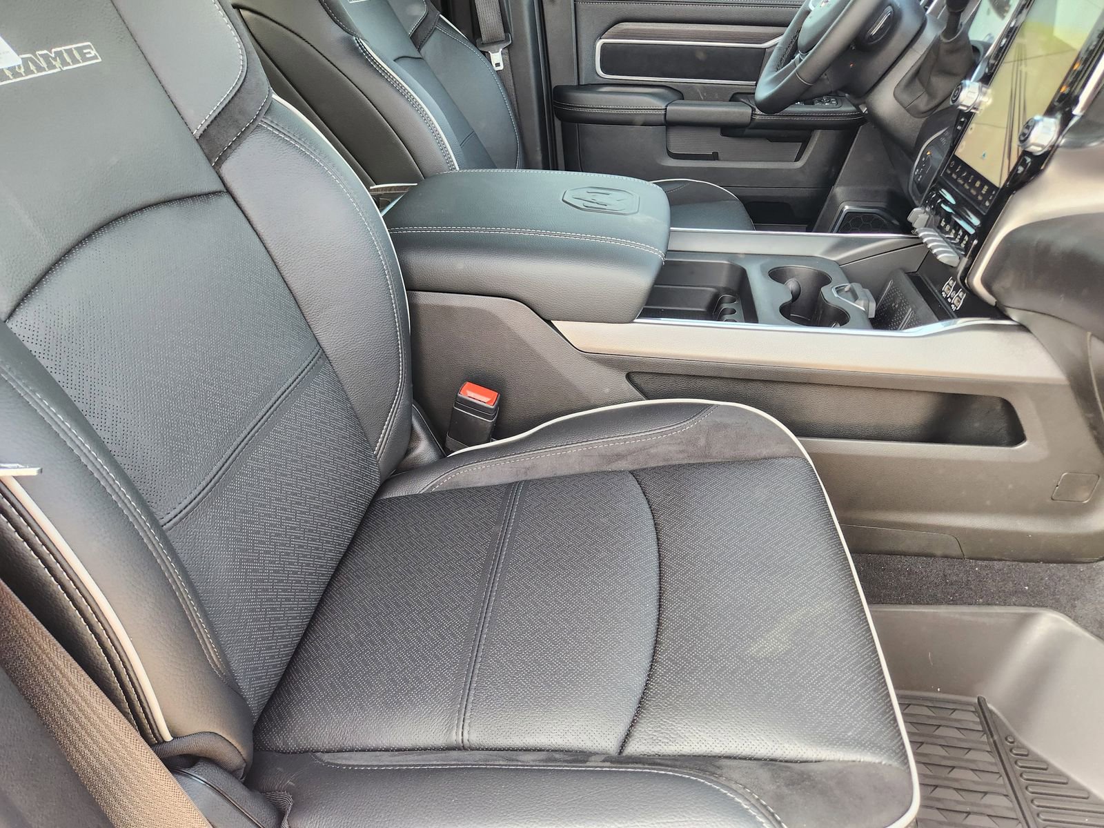 New 2025 RAM 3500 Laramie w/ Max Tow Package image 14