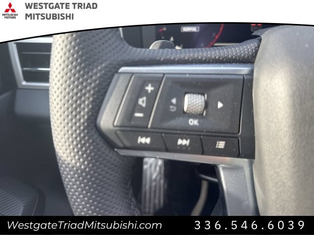 New 2026 Mitsubishi Outlander SEL FWD image 16