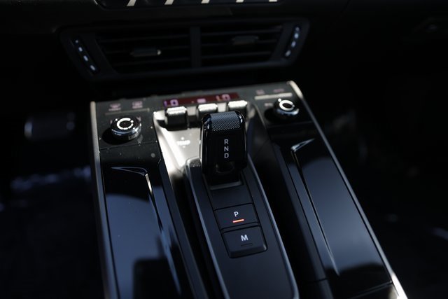 Certified 2025 Porsche 911 Carrera image 19