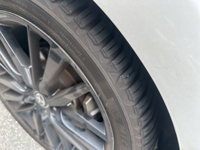 Used 2022 Toyota Camry XSE FWD image 7