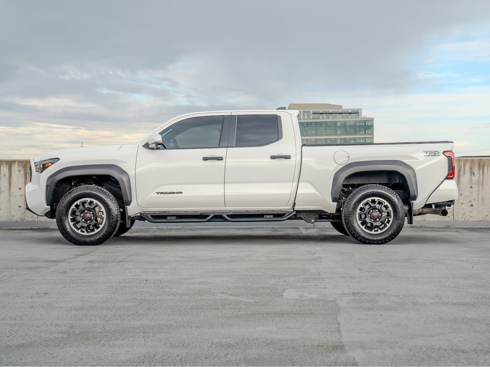 Used 2024 Toyota Tacoma TRD Off-Road w/ TRD Off Road Premium Package AWD/4WD image 6