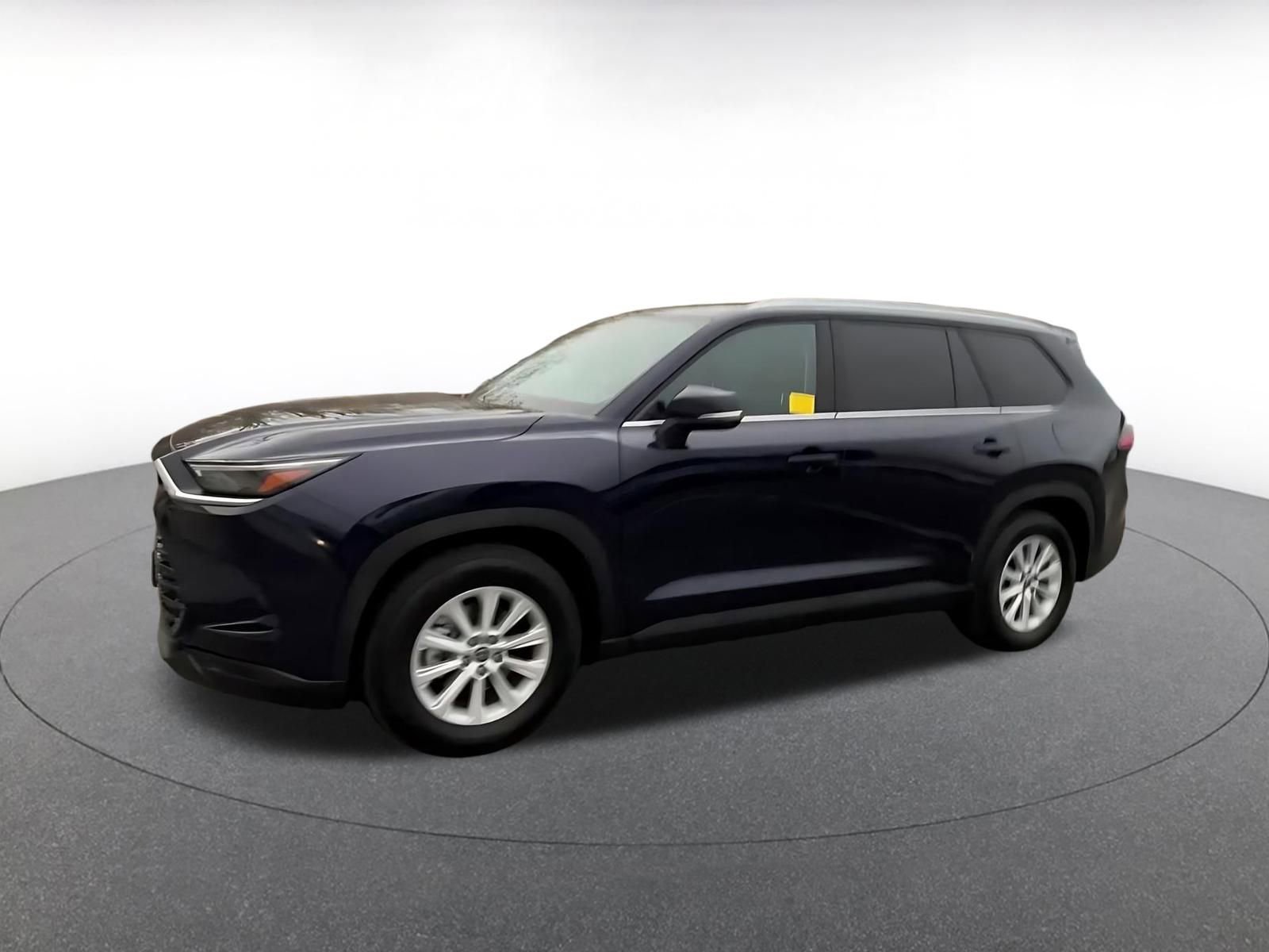 Used 2025 Toyota Grand Highlander LE image 7