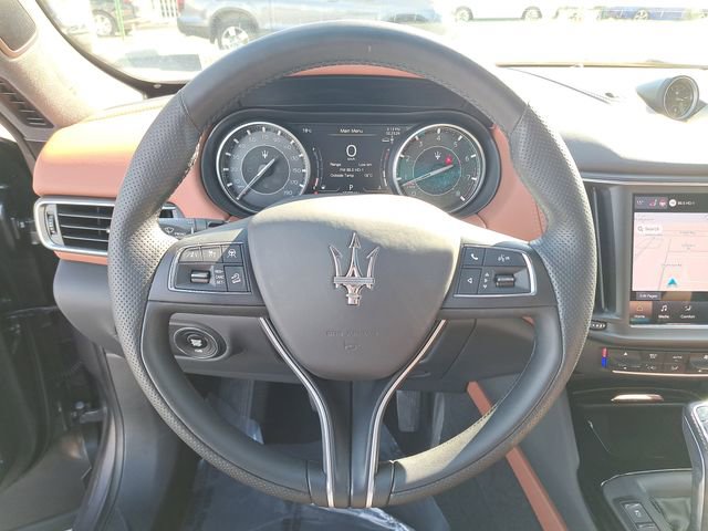 Used 2023 Maserati Levante GT image 27