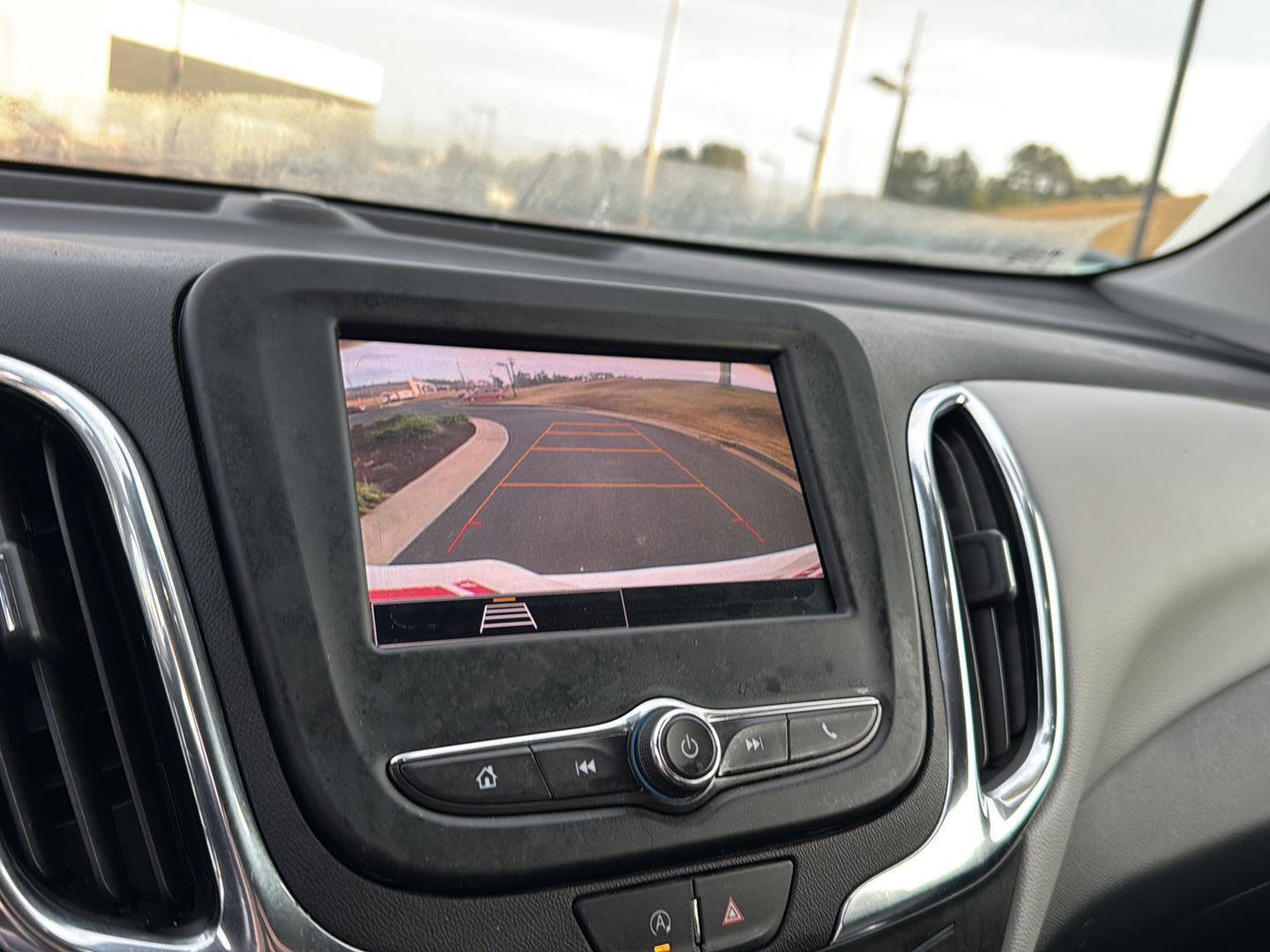 Used 2022 Chevrolet Equinox LT image 23