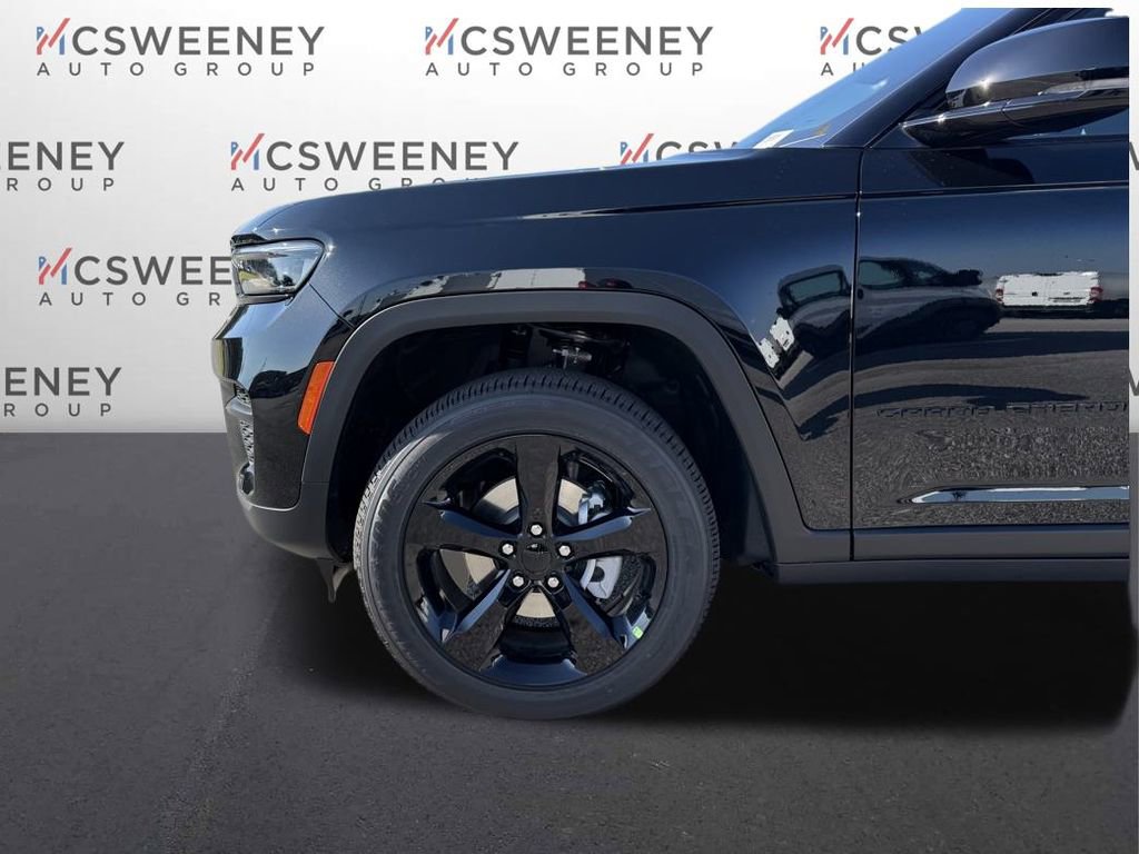 New 2025 Jeep Grand Cherokee Altitude image 25