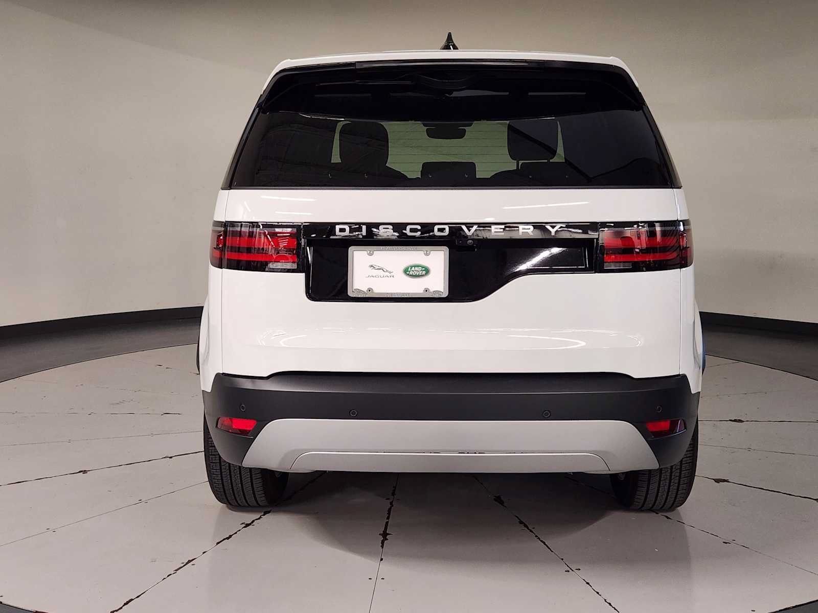 Used 2026 Land Rover Discovery S AWD/4WD image 10