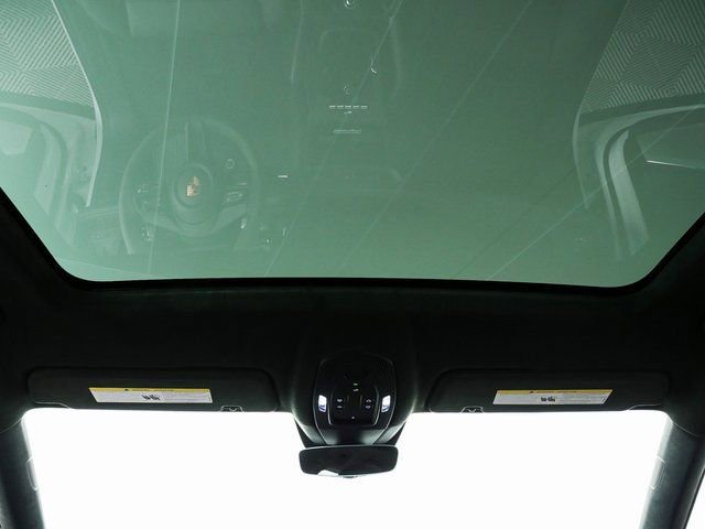 New 2026 Porsche Cayenne GTS image 21