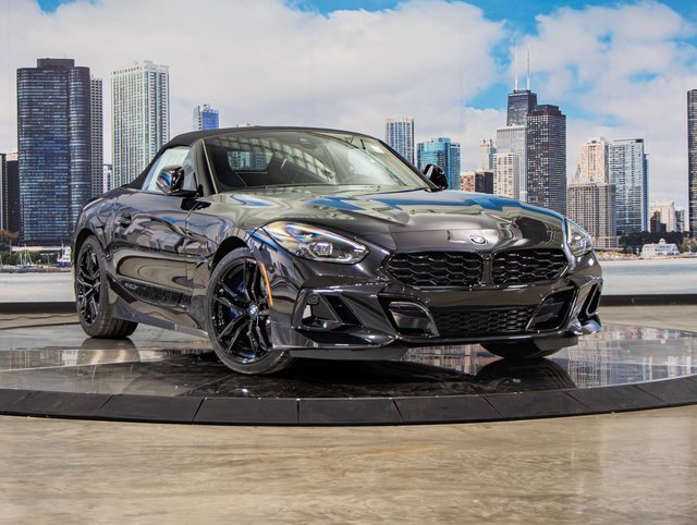 New 2026 BMW Z4 M40i w/ Shadowloine Package image 2