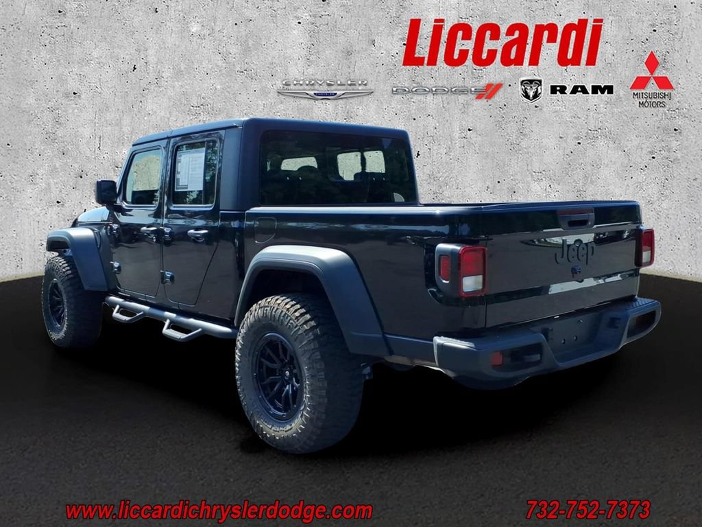Used 2025 Jeep Gladiator Sport AWD/4WD image 4