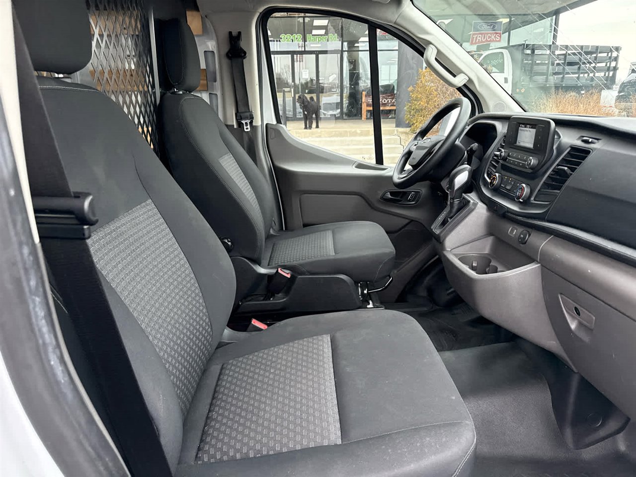 Used 2024 Ford Transit 250 w/ Exterior Upgrade Package image 20