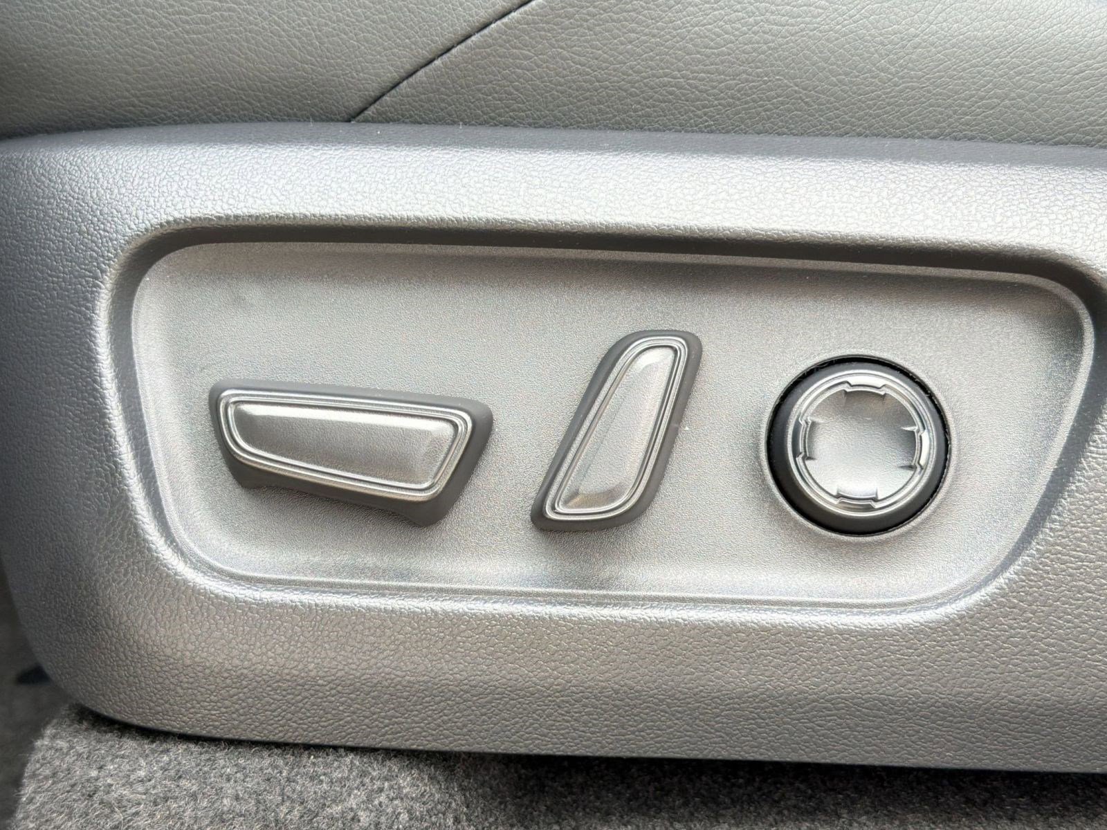 New 2026 Toyota 4Runner SR5 AWD/4WD image 13