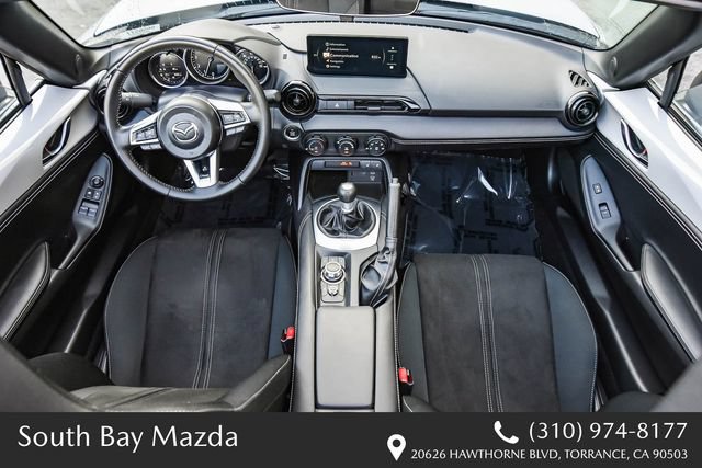 Certified 2025 MAZDA MX-5 Miata Club RWD image 10