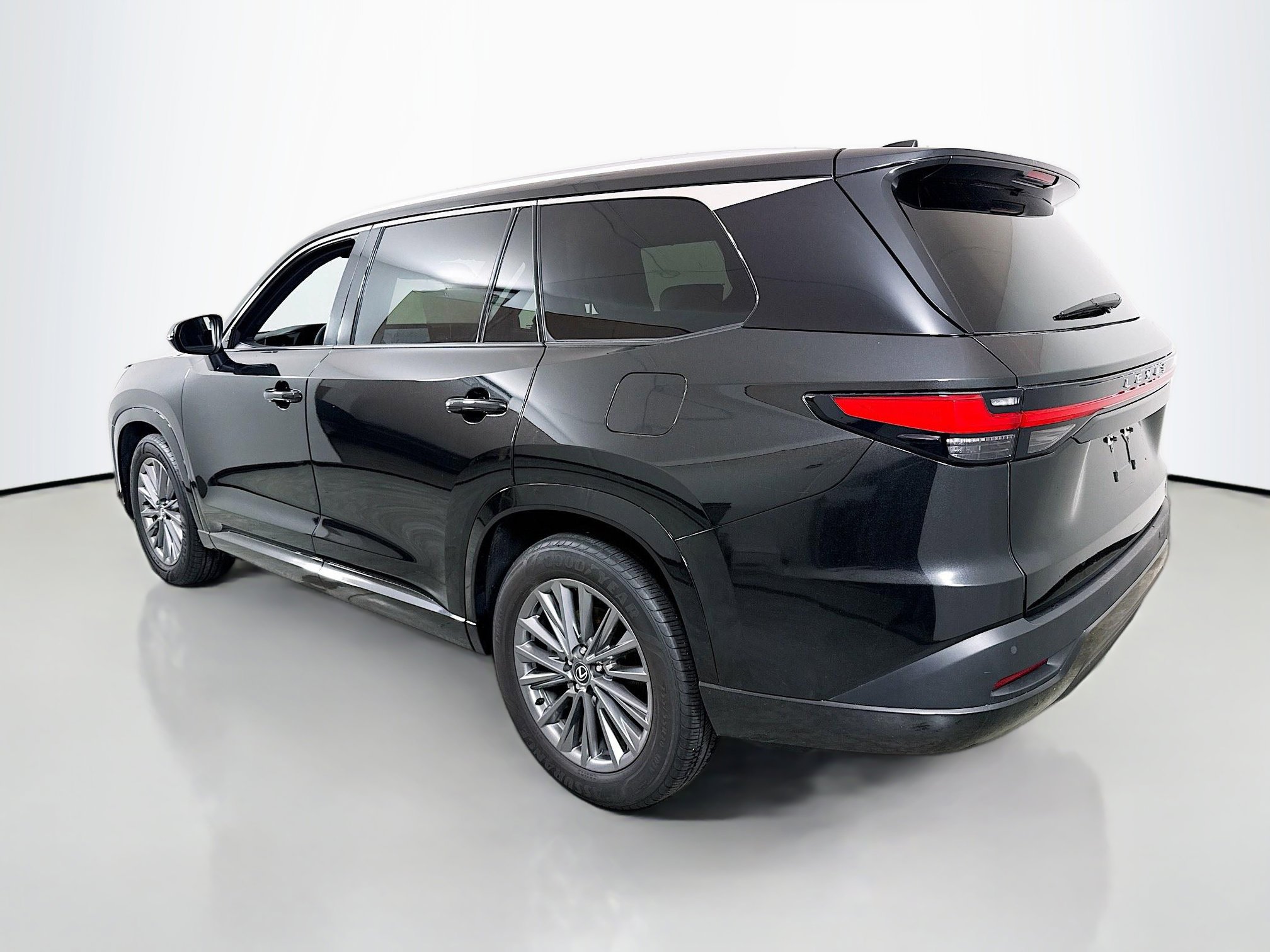 Used 2025 Lexus TX 350 AWD w/ Convenience Package image 5