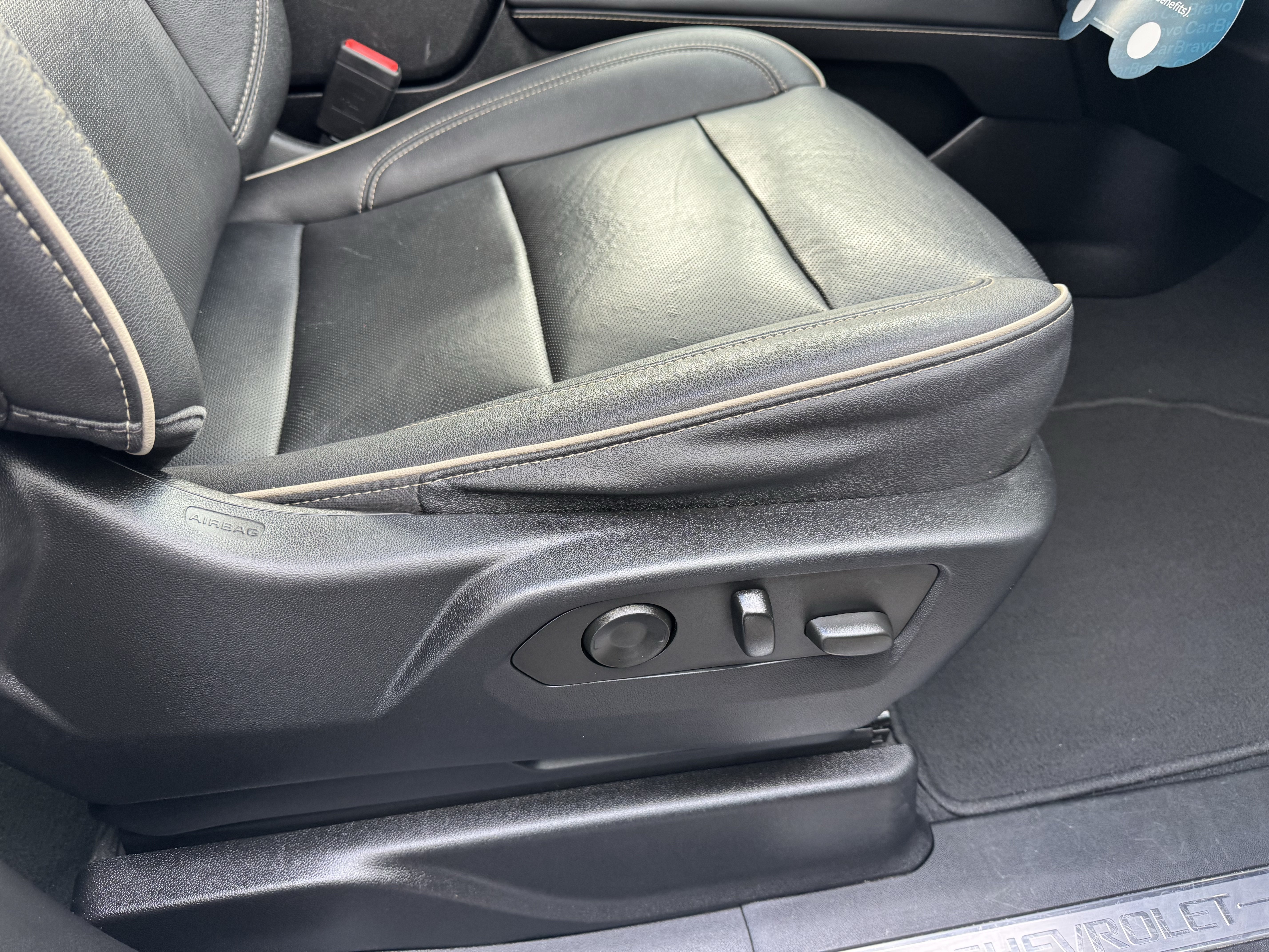 Certified 2023 Chevrolet Suburban Premier RWD image 24