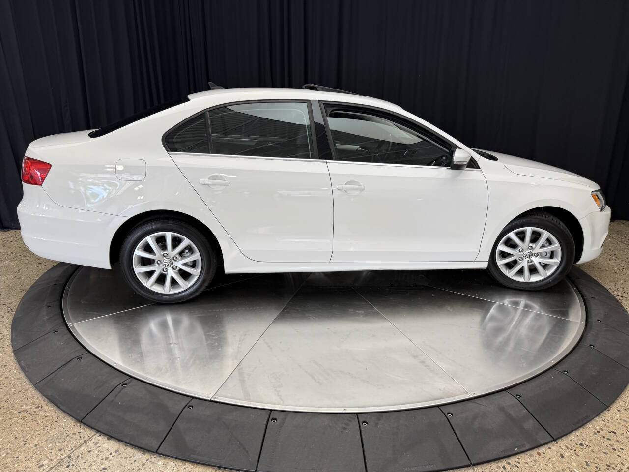Used 2013 Volkswagen Jetta SE FWD image 10