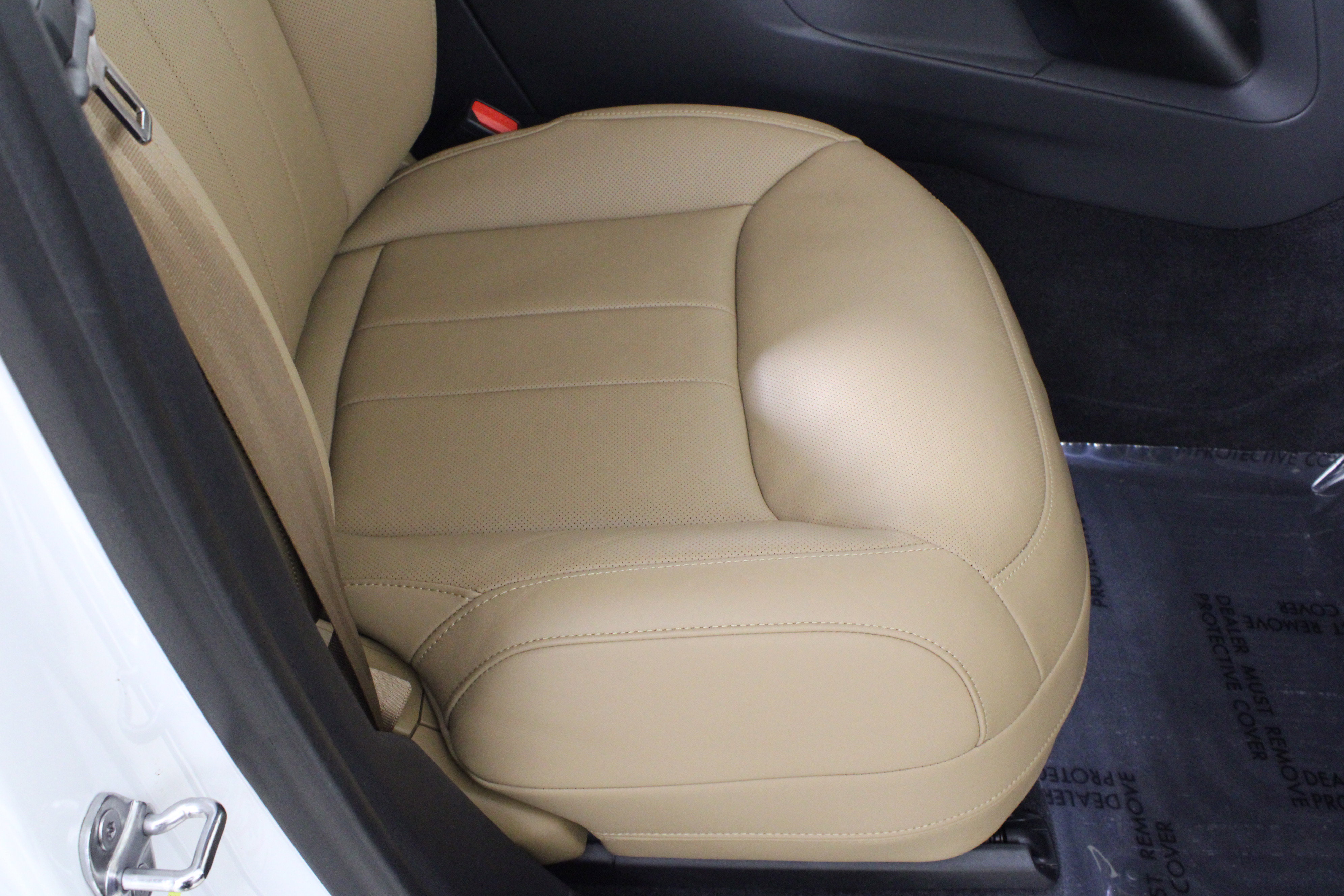 Used 2024 Land Rover Range Rover Sport SE image 19