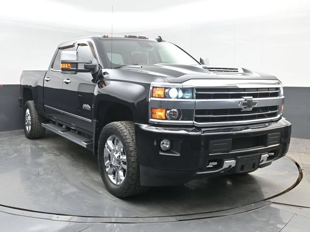 Used 2019 Chevrolet Silverado 2500 High Country w/ Duramax Plus Package AWD/4WD image 2