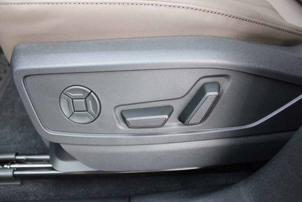 New 2025 Audi Q5 Premium Plus image 26