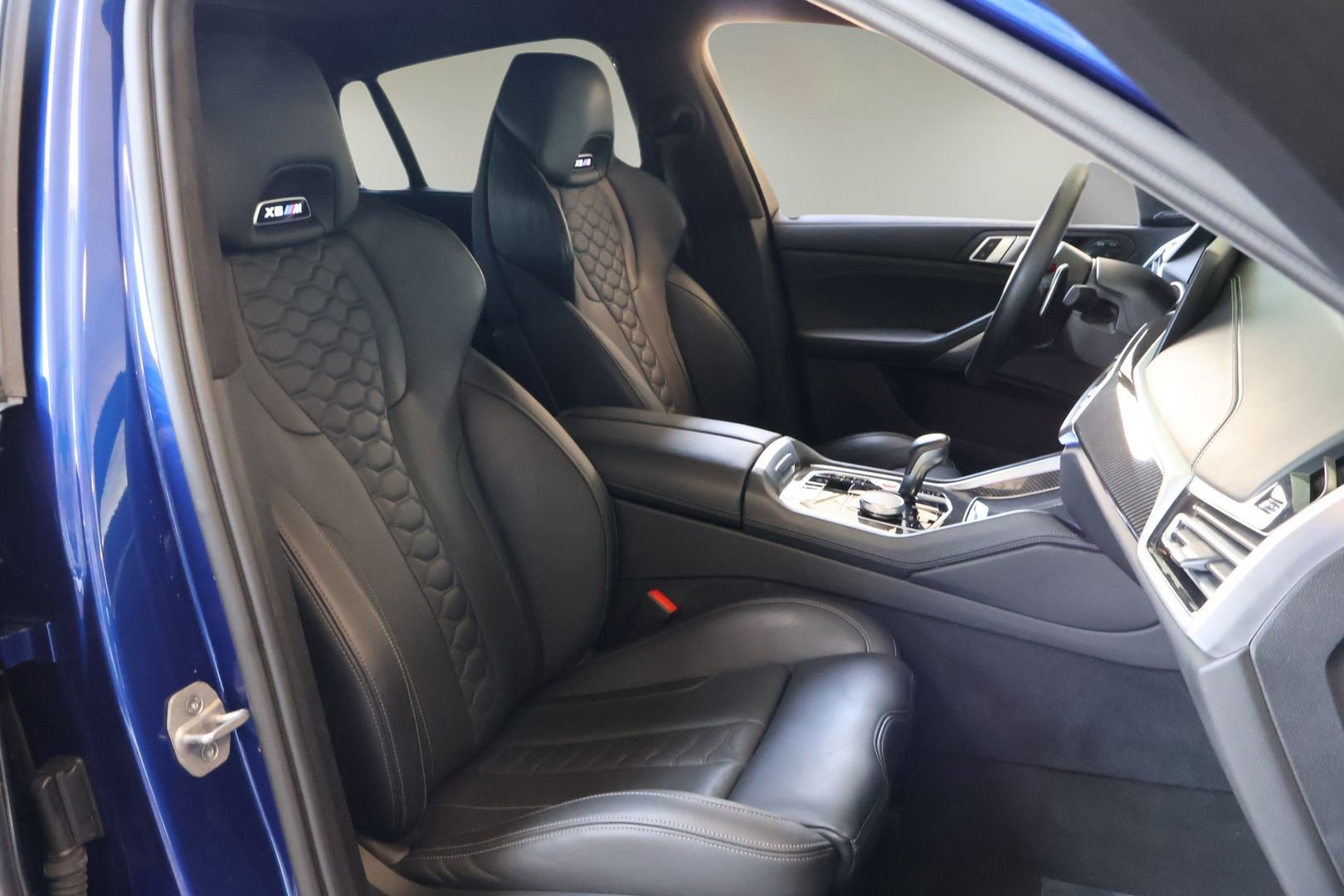 Used 2023 BMW X6 M w/ Executive Package image 19